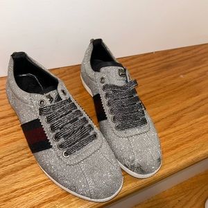 WOMEN GUCCI SNEAKERS
